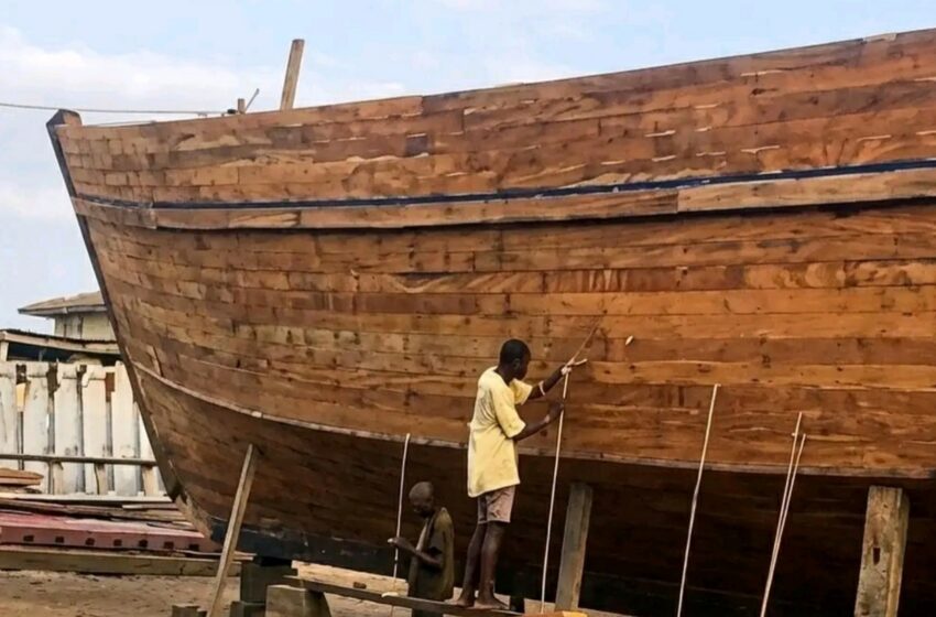  Ngaku Dapat Wahyu, Pria Ini Bangun Bahtera Hadapi Banjir Global