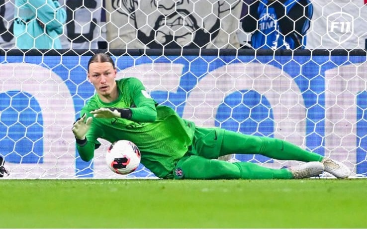  Empat Penalti Dimentahkan, Safonov Tampil Kesetanan, Selamatkan Muka Dembele dan Barcola di Final FIFA Intercontinental