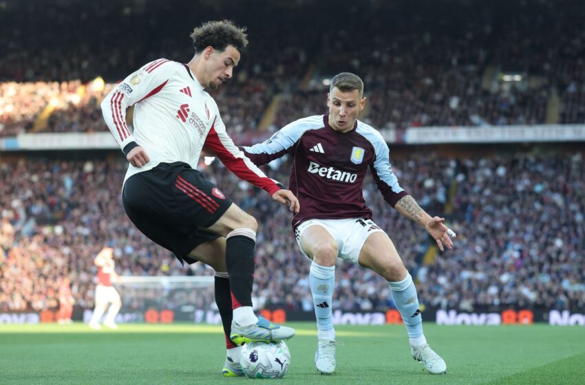  Pecundangi Liverpool, Aston Villa Tembus Posisi 4 Besar