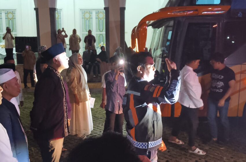  Pulang dari Tanah Suci, 170 Jemaah Haji Prabumulih Disambut Pelukan dan Air Mata Keluarga