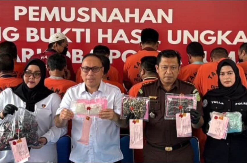  Polda Sumsel Musnahkan Barang Bukti Narkoba Senilai Rp7,9 Miliar, 27 Tersangka Diamankan