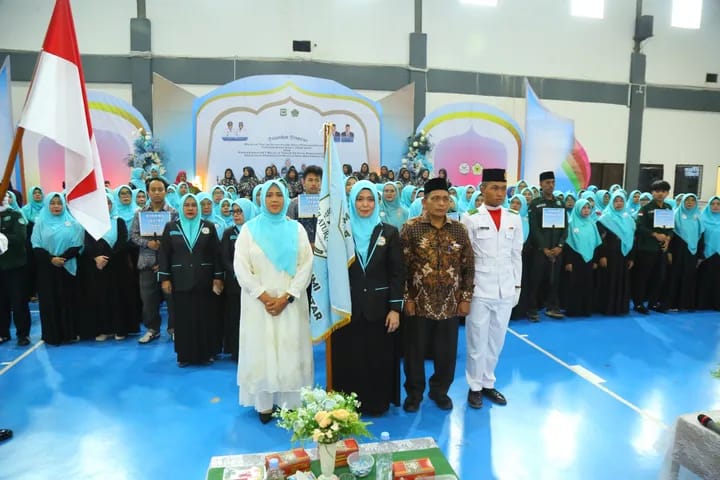  Perkuat Kepedulian Sosial, Majelis Taklim Silaturahmi Salurkan 200 Paket Sembako