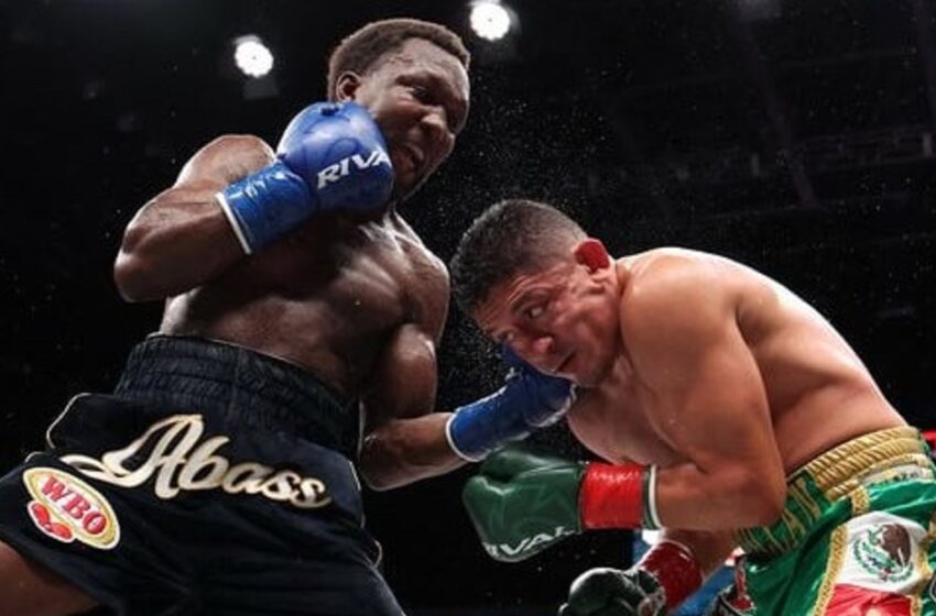  Misi Rebut Gelar Dunia: Abass Baraou Kalahkan Santillan, Luis Alberto Lopez Menang TKO Ronde Ke-3